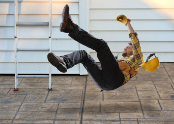 Bitcoin Threatens To Drop Below $27,000 As Alpha Crypto’s Freefall Sees No Let-Up