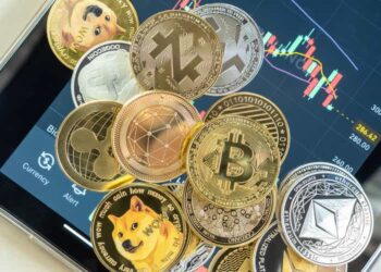 Bitcoin, ethereum defy slide in equities; dogecoin stays elevated (Cryptocurrency:BTC-USD)