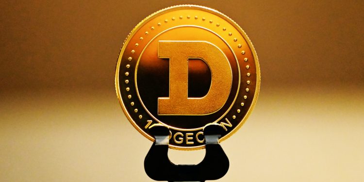 Dogecoin Moves Close To Support level, Will The Bulls Defend This Mark?