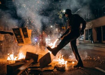 DeFi Under Fire: SEC's Intensified Crackdown Sparks Controversy – Bitcoinist