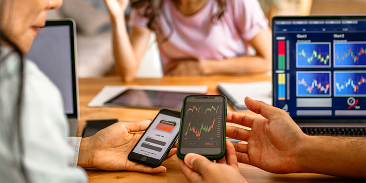 The Dynamics and Demographics of U.S. Household Crypto-Asset Use