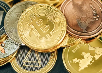 Are Bitcoin & XRP Centralized? This Crypto Exec Thinks So – Watcher Guru