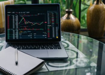 Is HODLing Bitcoins A Good Idea?