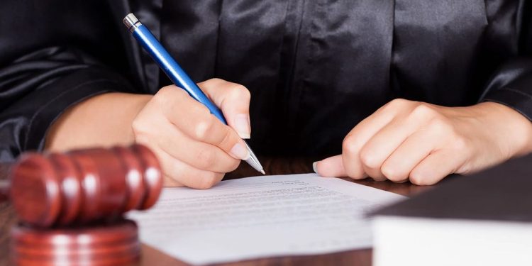 Bitcoin (BTC) Miner Riot Platform Sues Peer Rhodium Enterprises for Alleged $26M in Unpaid Fees