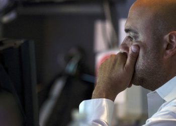 Analyst Sounds Alarm On ETH, Anticipates Drop Below $500-Mark By Benzinga