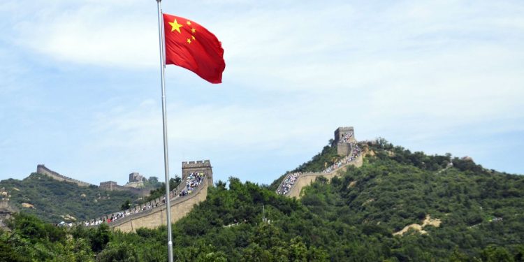 Bitcoin BTC Price Rises Past $28K on Debt Ceiling Deal