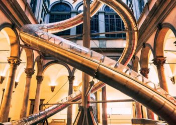 Bitcoin BTC, Ether ETH Prices Slide for 4th Consecutive Day, While Altcoin Trading Volume Spikes Higher