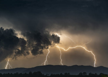 Market Guru Predicts Price Dip Below $20,000