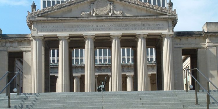 Revolutionary Legislation Poised to Redefine Crypto Assets as Digital Commodities in the United States – CryptoMode