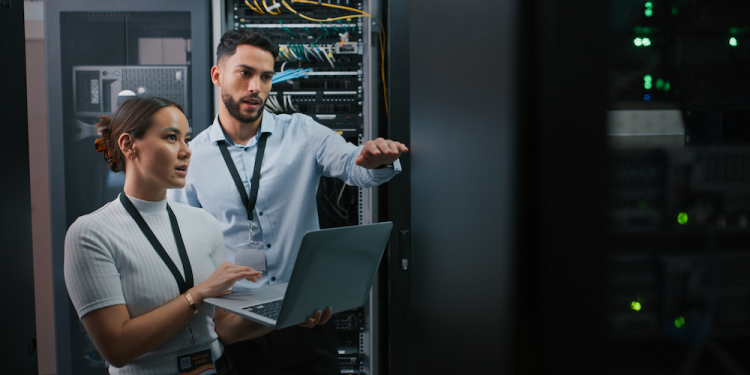 Integrating data center support: Lower costs and decrease downtime with your support strategy