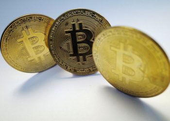 Bitcoin addresses with over 1 BTC hit ATH as XRP fuels altcoins rally By Crypto.news