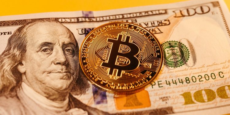 Coinbase to Partner with Fidelity and Other Bitcoin ETFs for Surveillance – Here’s the Latest