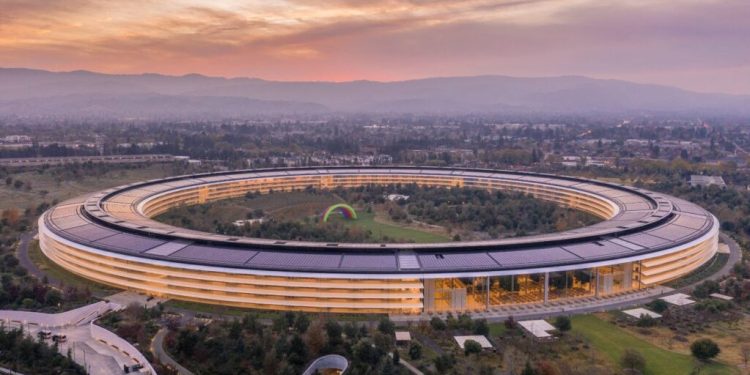 Elon Musk And Tim Cook To Discuss X Revenue Sharing — Dogecoin Co-Creator Says, ‘Apple CEO Has Enough Money’ – Apple (NASDAQ:AAPL)