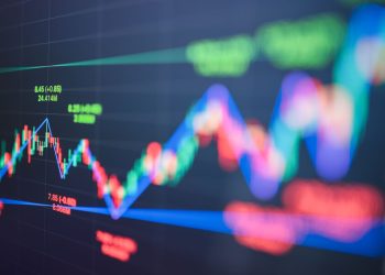 GMX Drops 24% in 1 Month, Whales Rapidly Selling: What’s Going On?