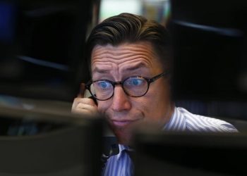 Analyst Warning On ETF Approval — ‘The Biggest Discount Of All Time, Or Sh*t News’ By Benzinga