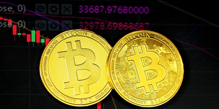 Bitcoin Breakout Or Breakdown? Ark Invest Shares Prediction