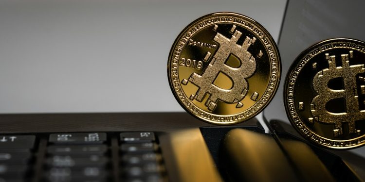 Bitcoin Traders Withdraw $1 Billion From Exchanges: Price Surge Incoming?