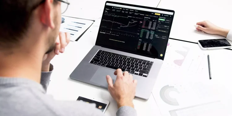 Търсите инвестиционни алтернативи след скокът на Dogecoin (DOGE) и XRP? Ето какви са тенденциите в момента (DOGE, XRP, SPCT)