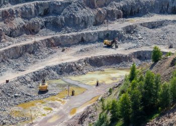 L2 blockchain Base losses top its 10 spot amid faded DeFi activity 