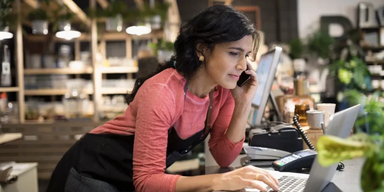 Unlocking the power of chatbots: Key benefits for businesses and customers