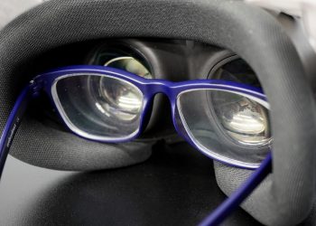 I bought custom lenses for my Meta Quest 3, but not every eyeglass wearer needs them. Do you?