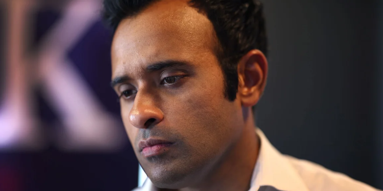 Bitcoin Proponent Vivek Ramaswamy Withdraws From Presidential Race, Endorses Trump