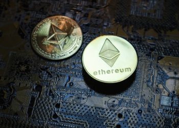 Ethereum Price Consolidates While Bitcoin Surges, Can ETH Follow BTC Later?
