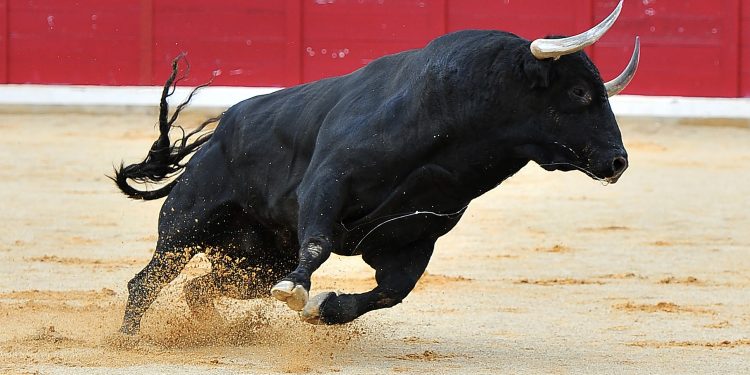 Tron Price Prediction: TRX Silently Grinds Higher, $0.18 Next?