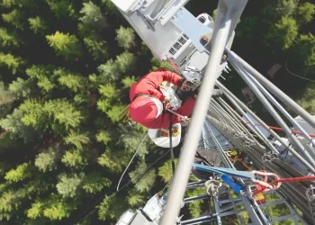 5G advantages and disadvantages: What business leaders need to know