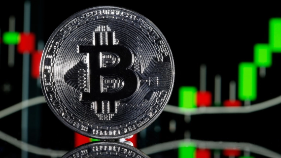 Bitcoin Fees Overtake Ethereum as Market Anticipates Halving and Launch of New Token Standard, Runes