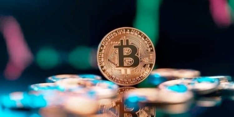 Market expert sets next Bitcoin target after rejecting $71,000