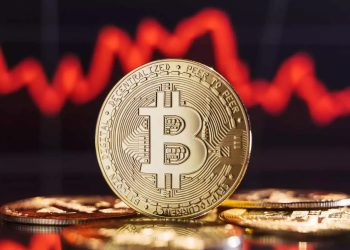 Bitcoin Price Falls Below Short-Term Holders’ Realized Price Of $66,200