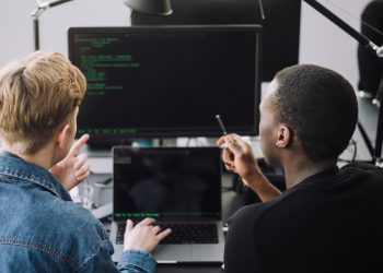 Approaches to migrating your VMware workloads to AWS   