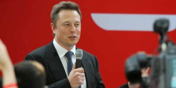 Vitalik Buterin Issues Crucial Advice to Elon Musk