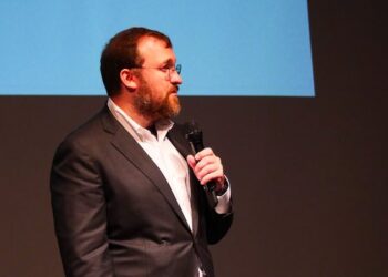 Charles Hoskinson Teases Next Level Cardano Innovation: Details