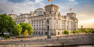 German Family Office Lennertz Eyes $165M for Blockchain Investments