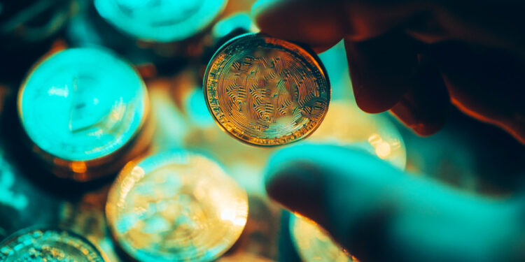 Top Analyst Says Monster Breakout Underway for One Memecoin, Says Six Altcoins Are His Fastest Horse Picks