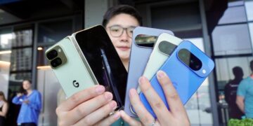 Google Pixel 10 series hands-on: I did not expect this model to be my favorite