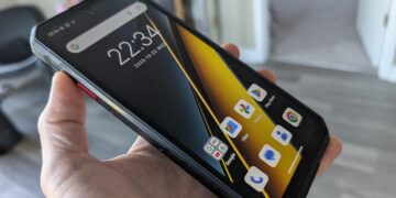 These $300 rugged Android phones have no business being this good for the money