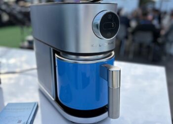 Make a bucket of ice in just 5 minutes with this speedy gadget at CES 2026