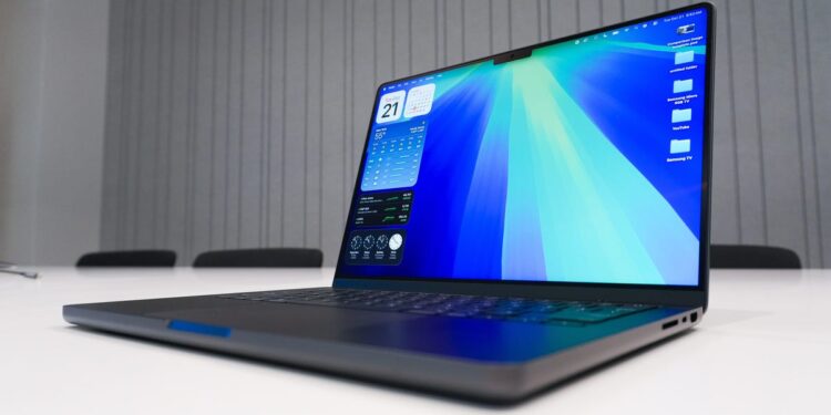 MacBook Pro vs. MacBook Air: How to decide which Apple laptop to buy