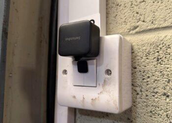 I set up smart switches to power my home, and they’ve made this lazy man into a genius