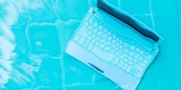 Nearly half of cybersecurity pros want to quit – here’s why