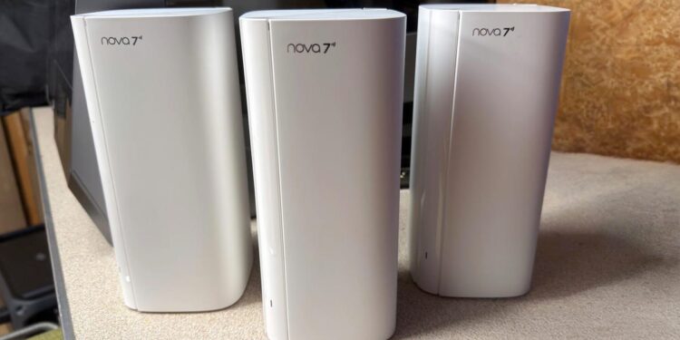 I set up a $190 mesh Wi-Fi system at home, and it handled a dozen 4K video streams with ease