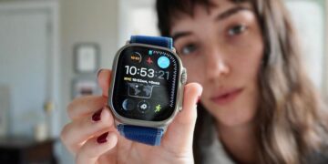 The Apple Watch needs a better Siri more than the iPhone right now