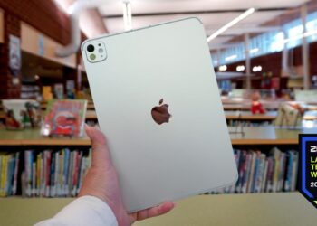 Our Lab tests show the iPad Pro M5 has the longest lasting tablet battery. Get it for $100 before Apple prices spike