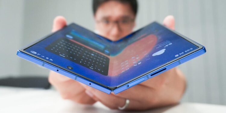4 surprise products we could see at Samsung Galaxy Unpacked (including the Galaxy Glasses)