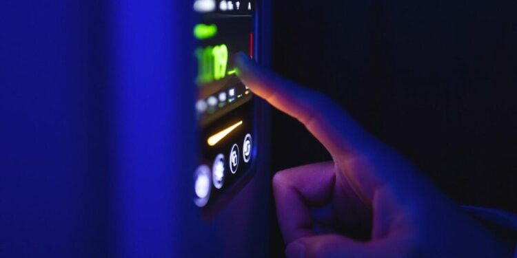 I never leave for vacation without doing these 7 home security checks first