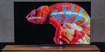 I tested the LG C6 OLED for a week, and its color accuracy and contrast levels left me in awe
