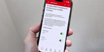 Your phone doesn’t block SIM swapping attacks by default: Turn on these carrier settings now
